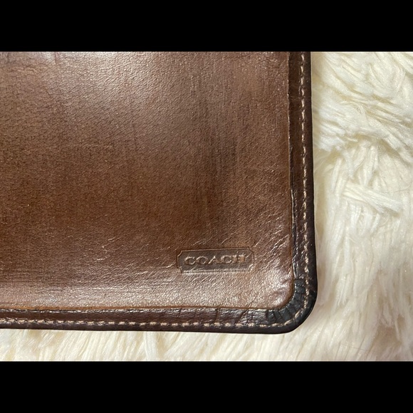 COACH Wallet - Picture 3 of 3